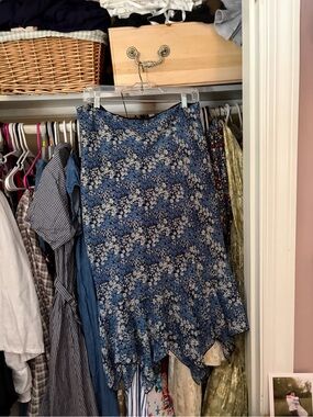Blue Floral Asymmetric Midi Skirt - Unbranded